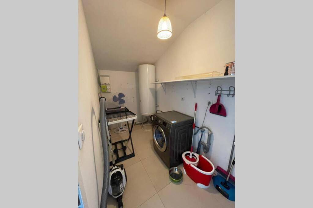 Superbe appartement avec 2 Chambres - 9 Personnes - Parking Privé Tournon-sur-Rhone Exterior foto